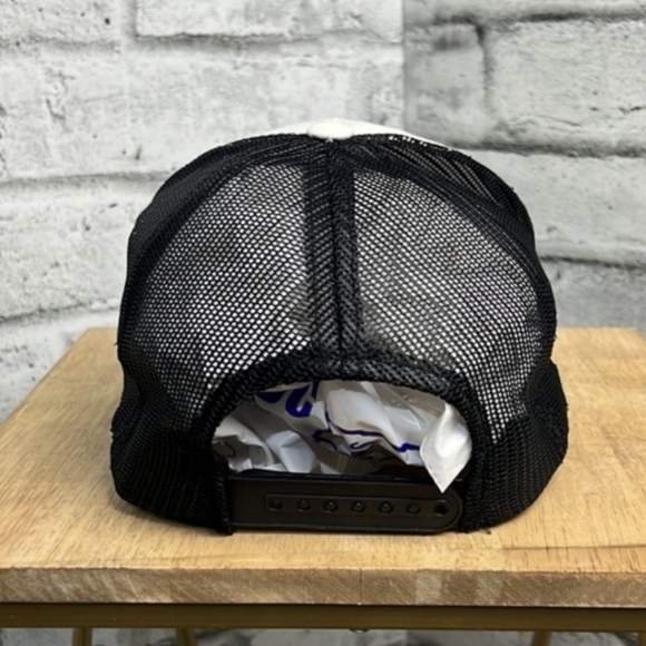 Bass Pro Shops Snap Back Trucker Hat - Picture 3 of 5